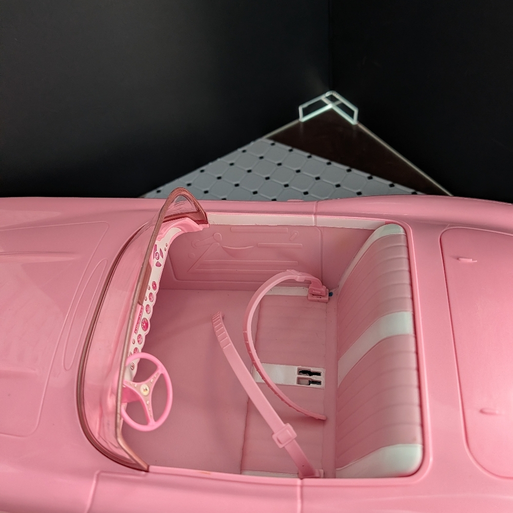Barbie The Movie 2 Doll Set With Pink Cadillac - Picture 14 of 14